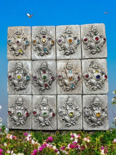 พระสมเด็จพิมพ์ใหญ่ หลังพระสังกจายน์ ประดับพลอย กรุวังหน้า