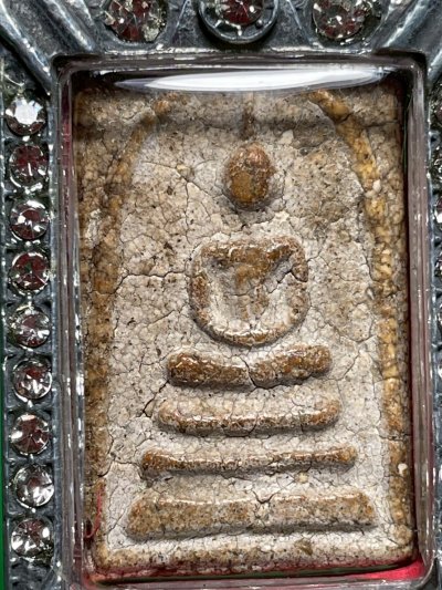 พระสมเด็จวัดระฆังพิมพ์เจย์ดี พร้อมกรอบขึ้นคอ