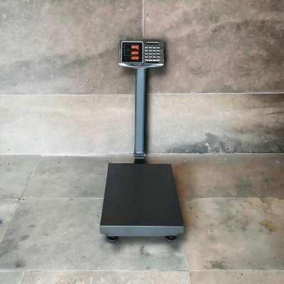 Ki เครื่องชั่งตั้งพื้นเสาพับได้ พิกัด 60 kg. - 150 kg.