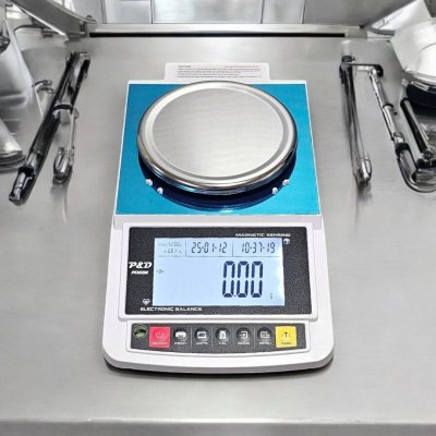 PD02M พิกัด 2200 g. - 5200 g. ค่าละเอียด 0.01 g.