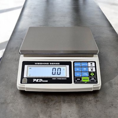 PD08B พิกัด 3000 g. - 30 kg. ค่าละเอียด 0.1 กรัม