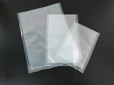 ถุงซีลสุญญากาศลายนูน แบบแพ็คสำเร็จ (50 ใบ / แพ็ค)