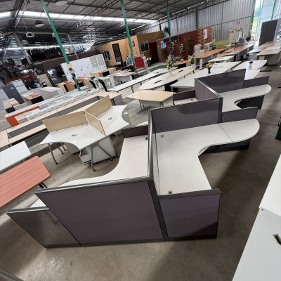 โต๊ะทำงานกลุ่ม 4 ที่นั่งทรง L