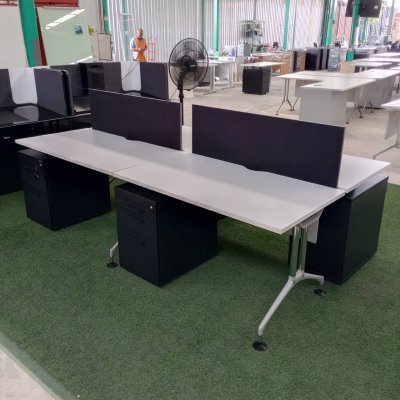 โต๊ะทำงานกลุ่ม 4 ที่นั่ง