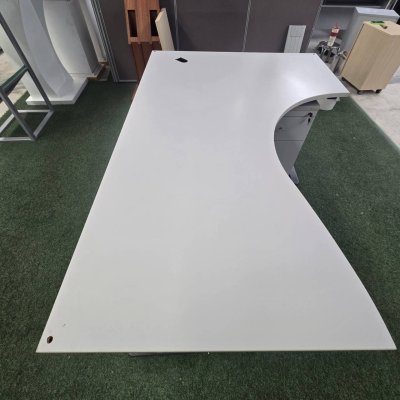 โต๊ะทำงานผู้บริหารทรง L (สีเทาอ่อน)