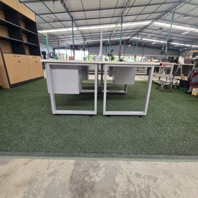 โต๊ะทำงานกลุ่ม 4 ที่นั่ง