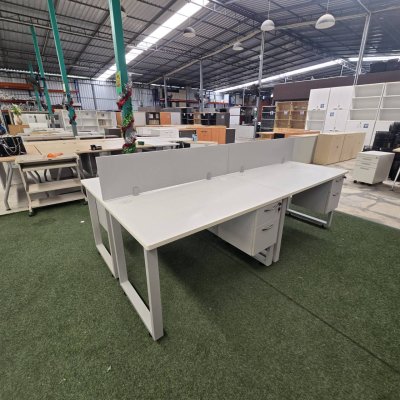 โต๊ะทำงานกลุ่ม 4 ที่นั่ง