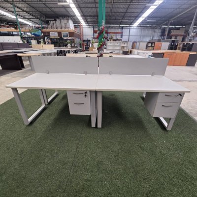 โต๊ะทำงานกลุ่ม 4 ที่นั่ง