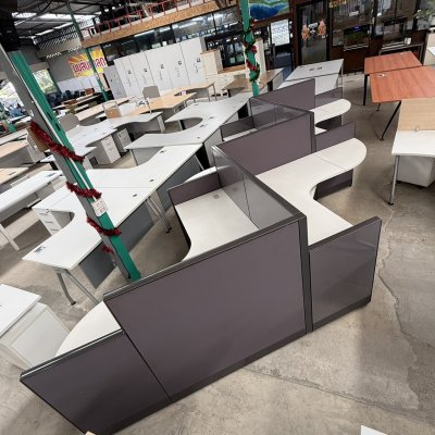 โต๊ะทำงานกลุ่ม 4 ที่นั่งทรง L