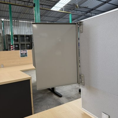 พาร์ทิชั่นกั้นโต๊ะ