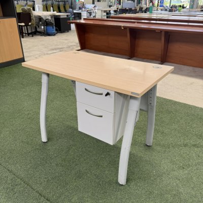 โต๊ะทำงานมีลิ้นชัก