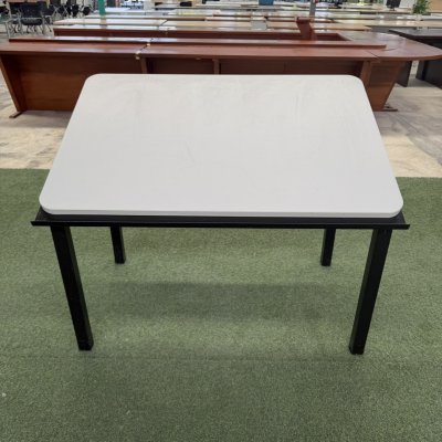 โต๊ะเขียนแบบ