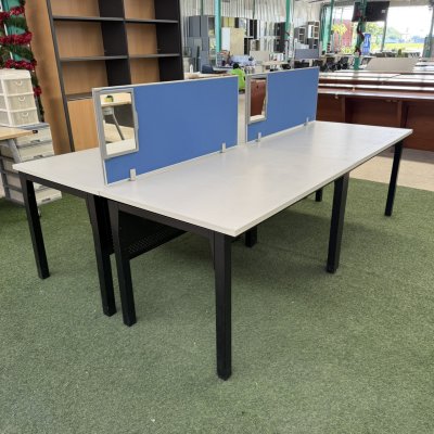 โต๊ะทำงานกลุ่ม 4 ที่นั่ง