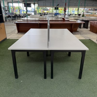 โต๊ะทำงานกลุ่ม 4 ที่นั่ง