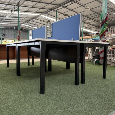 โต๊ะทำงานกลุ่ม 4 ที่นั่ง