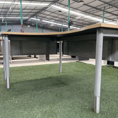 โต๊ะทำงานทรง L