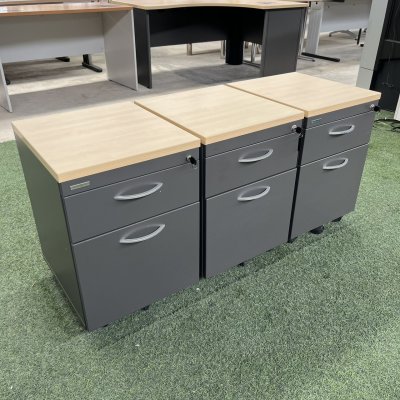 ตู้ลิ้นชักใต้โต๊ะ