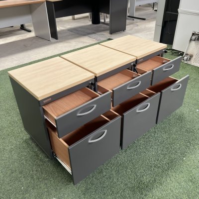 ตู้ลิ้นชักใต้โต๊ะ