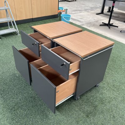 ตู้ลิ้นชักใต้โต๊ะ