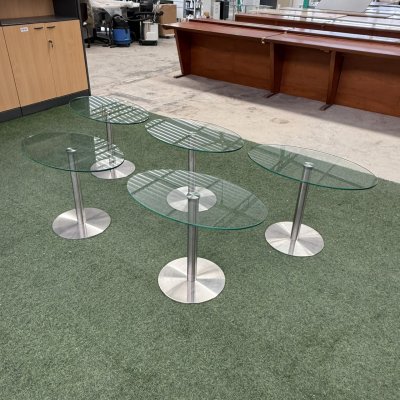 โต๊ะกลางกระจก