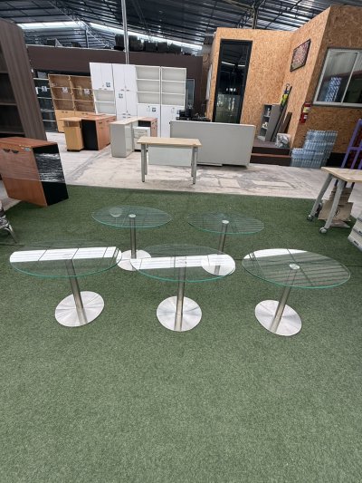 โต๊ะกลางกระจก