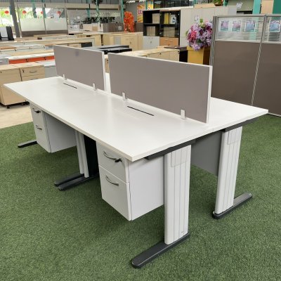 โต๊ะทำงานกลุ่ม 4 ที่นั่ง