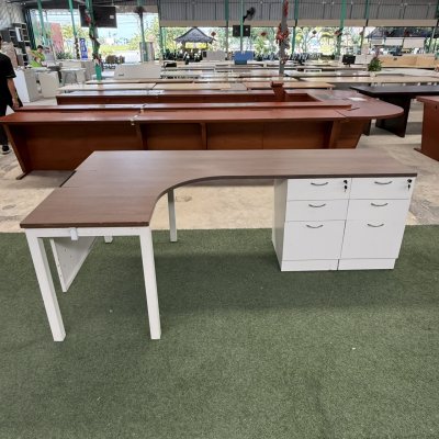 โต๊ะทำงานผู้บริหารทรง L