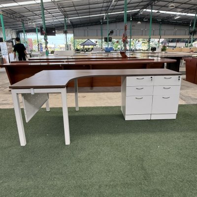 โต๊ะทำงานผู้บริหารทรง L