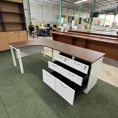 โต๊ะทำงานผู้บริหารทรง L