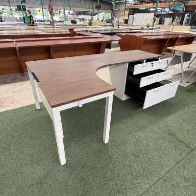 โต๊ะทำงานผู้บริหารทรง L