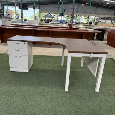 โต๊ะทำงานผู้บริหารทรง L