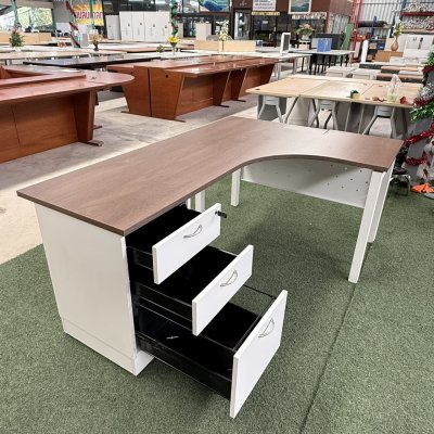 โต๊ะทำงานผู้บริหารทรง L