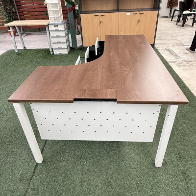 โต๊ะทำงานผู้บริหารทรง L