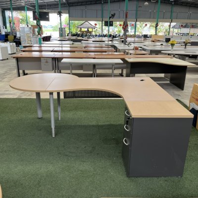 โต๊ะผู้บริหารทรง L