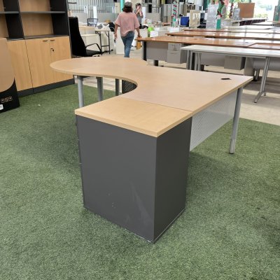 โต๊ะผู้บริหารทรง L