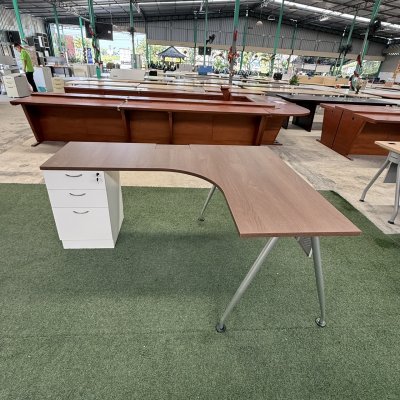 โต๊ะทำงานผู้บริหารทรง L