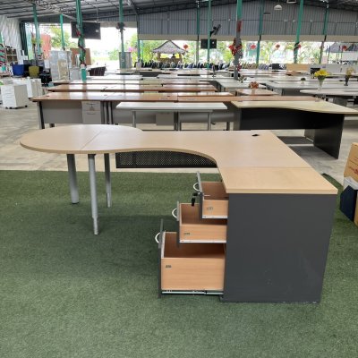 โต๊ะผู้บริหารทรง L