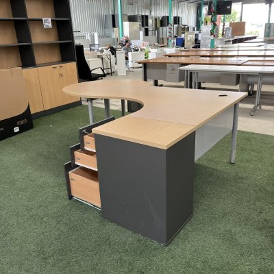 โต๊ะผู้บริหารทรง L