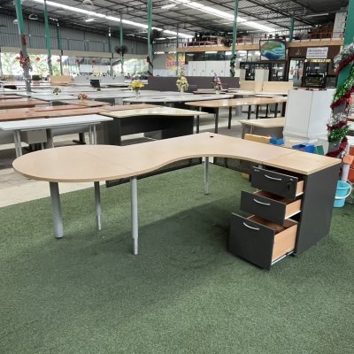 โต๊ะผู้บริหารทรง L