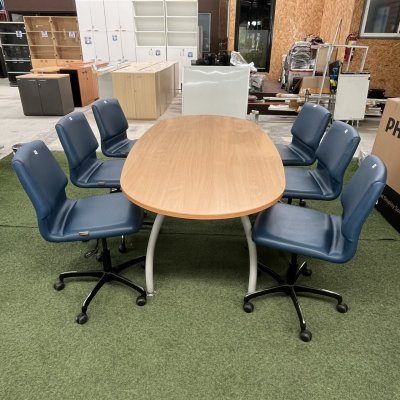 โต๊ะประชุม 6 ที่นั่ง