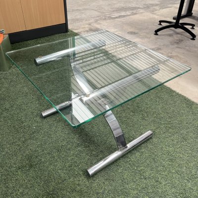 โต๊ะกลาง