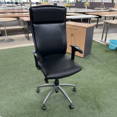 เก้าอี้ผู้บริหาร