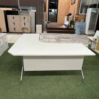 โต๊ะผู้บริหารทรง L (สีขาว)