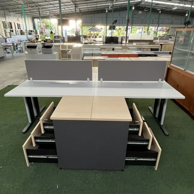 โต๊ะทำงานกลุ่มทรง L 4 ที่นั่ง (สีขาว)