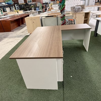 โต๊ะทำงานผู้บริหารทรง L