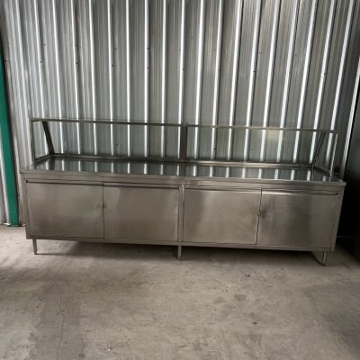 เคาท์เตอร์วางถาดอาหาร