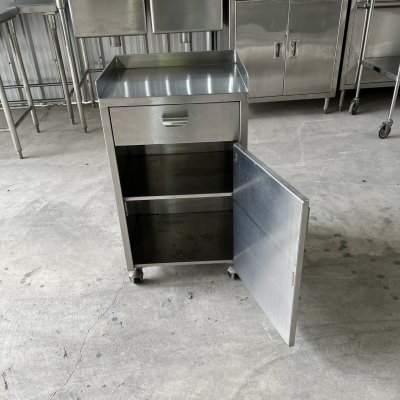 ตู้สแตนเลสเคลื่อนที่