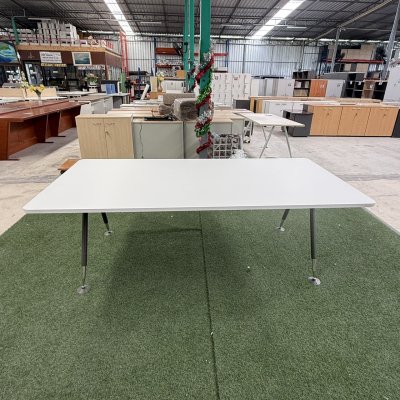 โต๊ะประชุม 6-8 ที่นั่ง