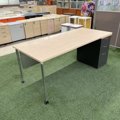 โต๊ะทำงานผู้บริหาร