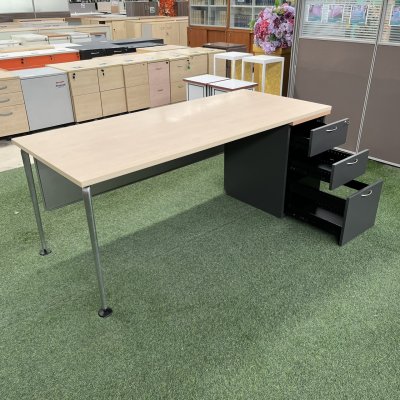 โต๊ะทำงานผู้บริหาร